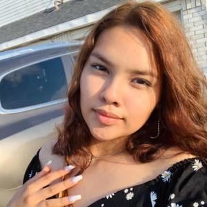 Meet your Posher, Marcella